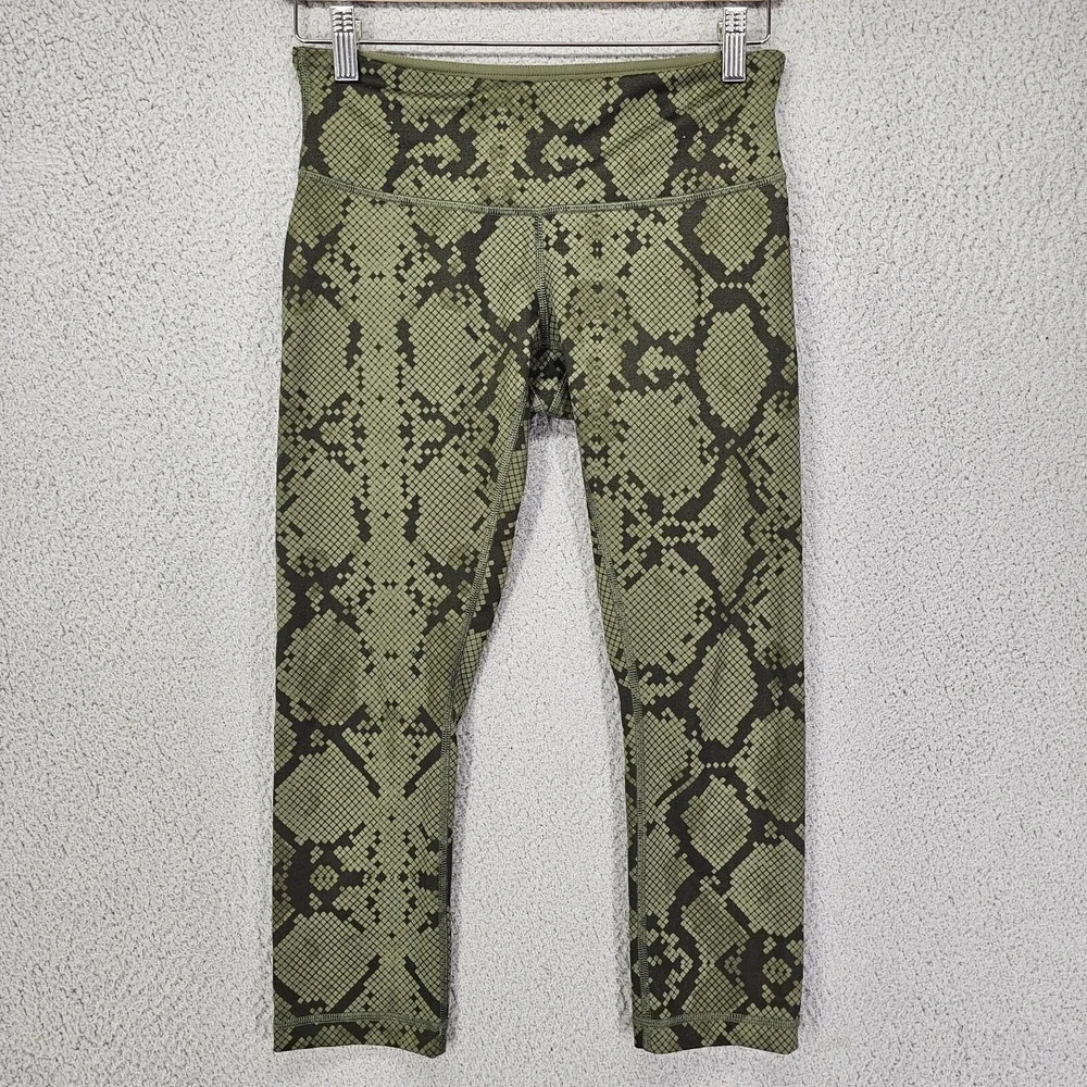 Lululemon Wunder Under Crop III Womens 6 Green Gator Ziggy Snake Fatigue